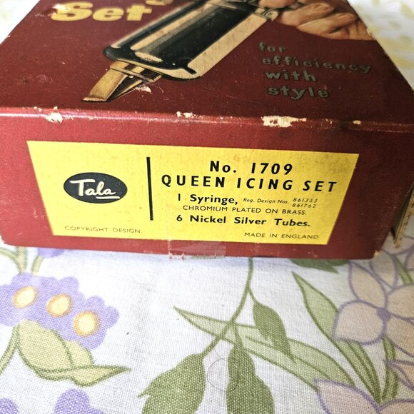 Vintage 1950s Tala Queen Icing Tube Set Metal - Picture 3 of 12